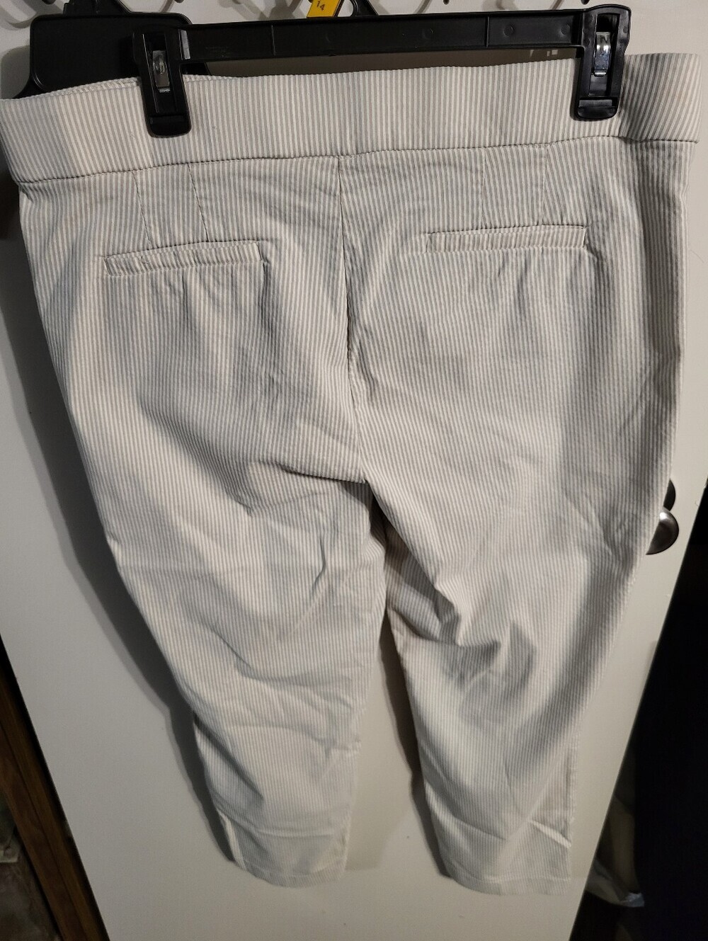 LIZ CLAIBORNE PULL ON STRIPED CAPRIS SZ 16 - Picture 2 of 7